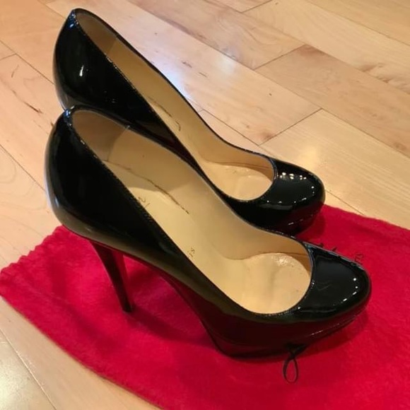 Black Patent Leather Heels - Picture 2 of 4